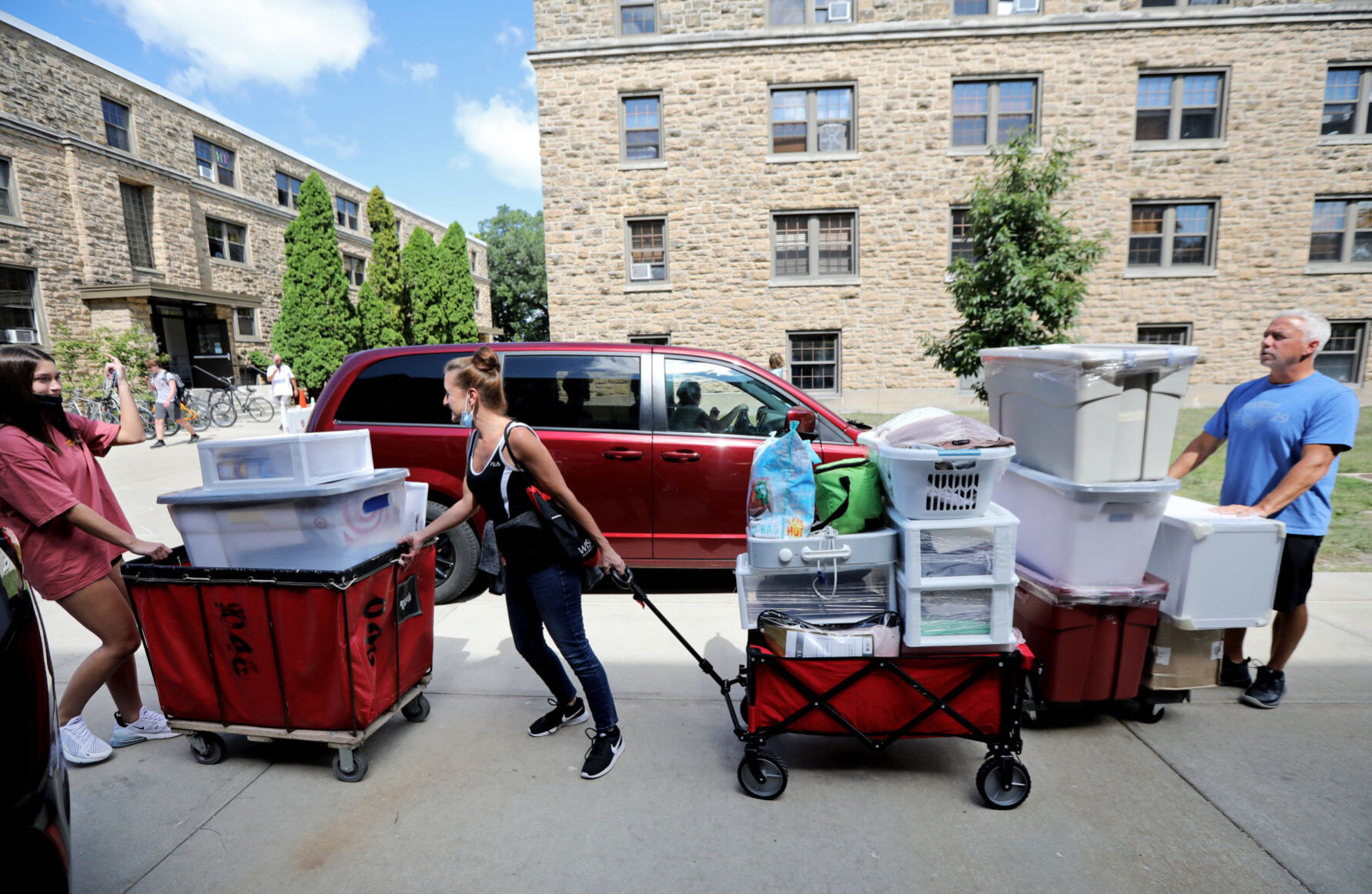 UW Move in